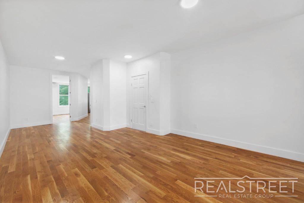 Foto principal - BRAND NEW 3 BED 2 Bath in Bushwick!