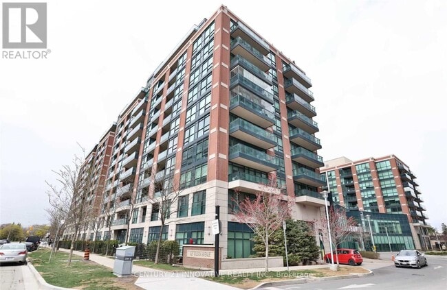 Building Photo - 525-525 Wilson Ave