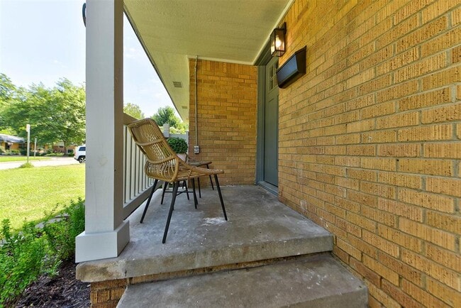 Foto del edificio - 1510 Melrose Dr