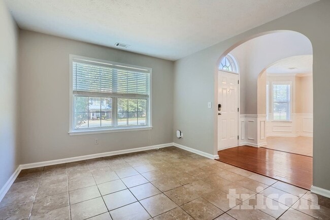 Building Photo - 79 Greenland Dr