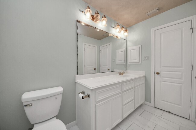 Building Photo - 18330 Enchanted Rock Trail