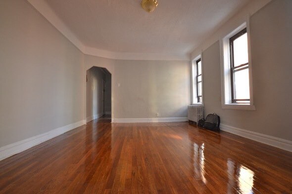 Primary Photo - 140-60 Beech Ave
