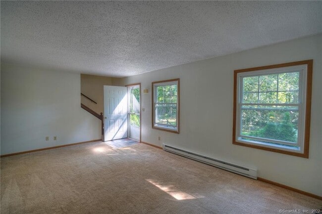 Building Photo - 26 Dartmouth Dr