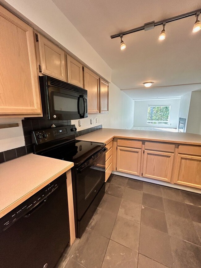 Foto del edificio - 2bd/1.75ba Kirkland Condo