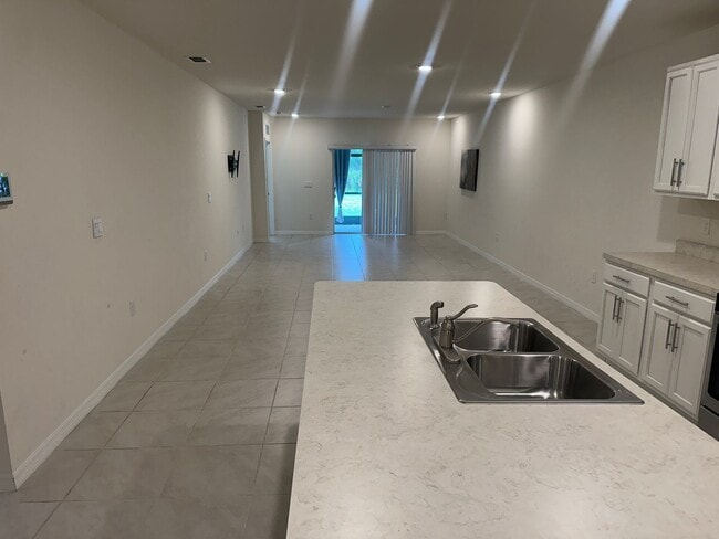 Building Photo - 20043 Royal Tern Ct