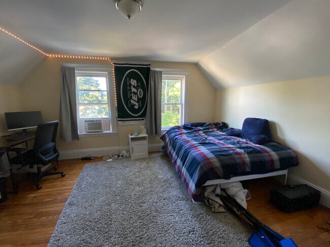 Foto del edificio - 89 Winthrop St