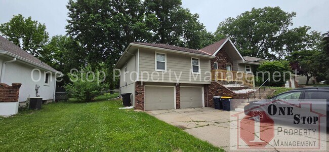 Foto del edificio - Charming 3 Bedroom, 2 Bathroom, 2 Car Garage Home in Parkville