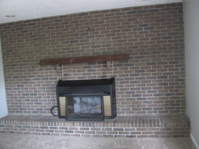 Building Photo - 5133 Kenwood Ct