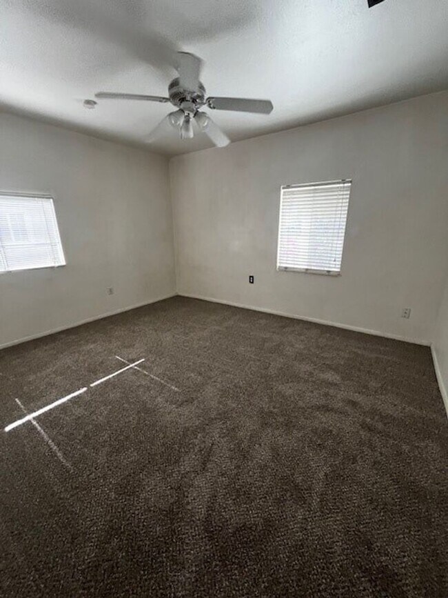 Foto del edificio - 2209 Chester Ln