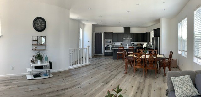 Foto del edificio - 5776 Sterling St