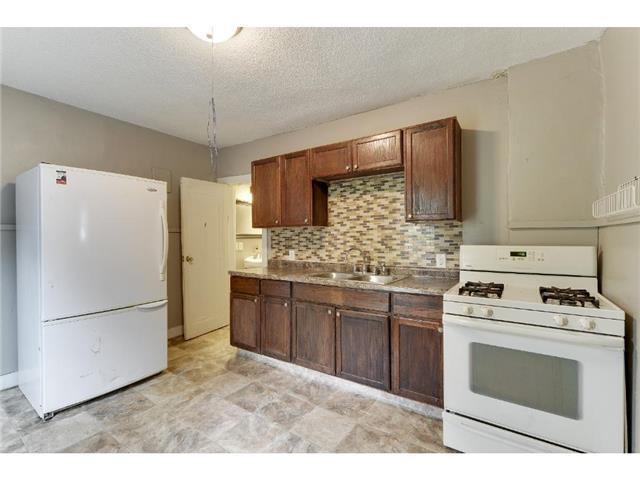 Foto del edificio - Large 5 Bedroom 2 Bathroom Home in Saint Paul!!