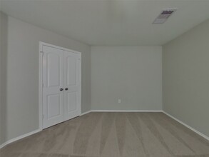 Building Photo - 1937 Briar Grove Dr