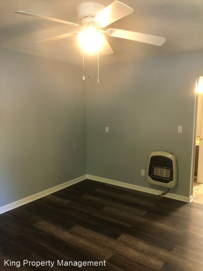 Building Photo - 2 br, 1 bath House - 1553 Lakemont Dr