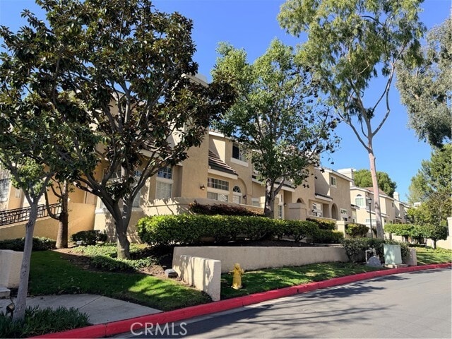 Foto del edificio - 2300 Maple Ave