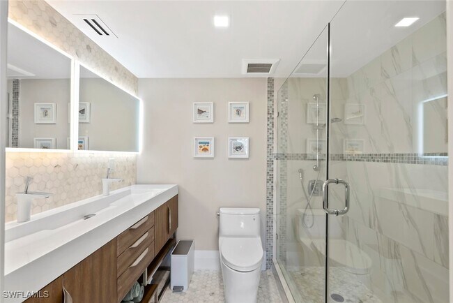 Foto del edificio - 3410 Gulf Shore Blvd N
