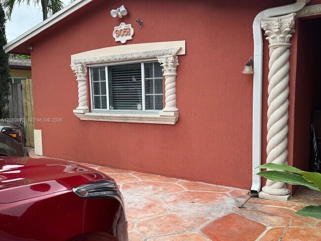 Building Photo - 9051 NW 18th Ct