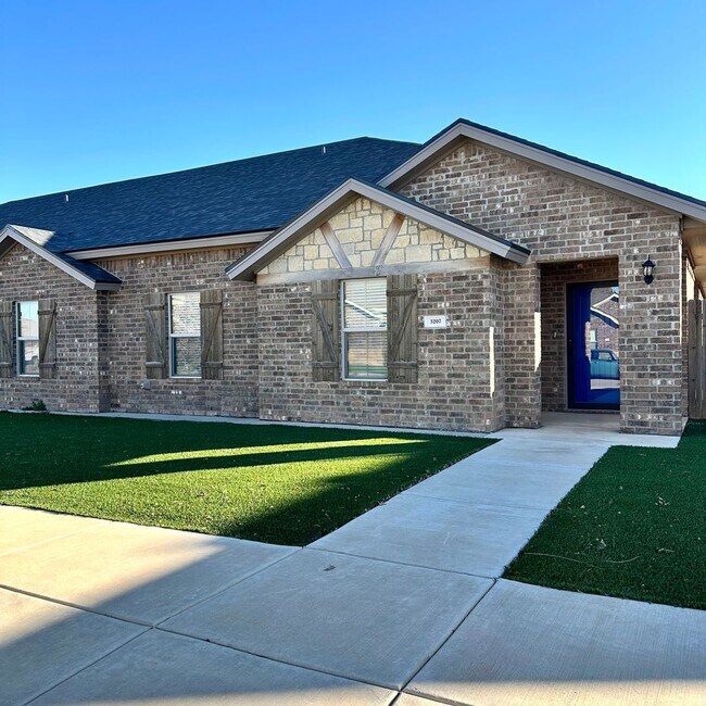 Building Photo - 3 Bedroom 2 Bath Home Located On Cul-de-Sac
