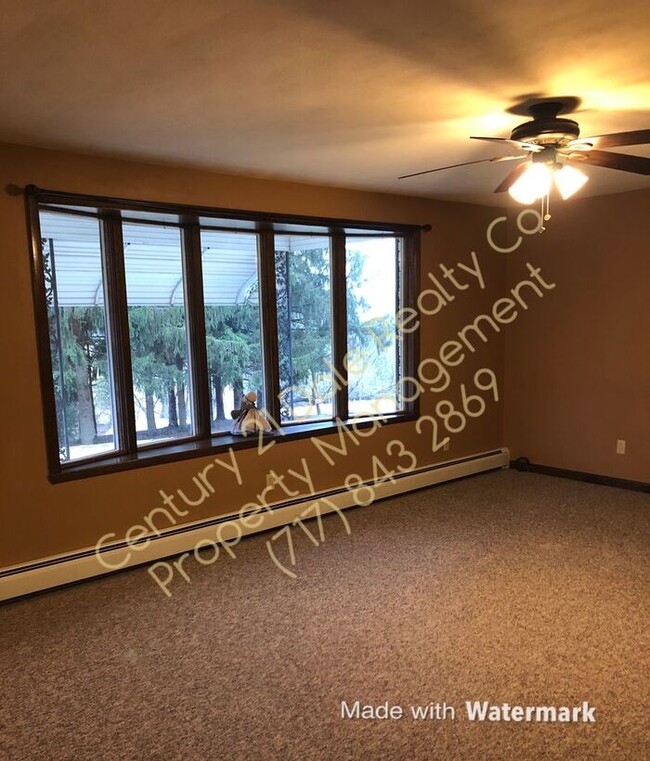 Building Photo - 10730 Pickel Rd