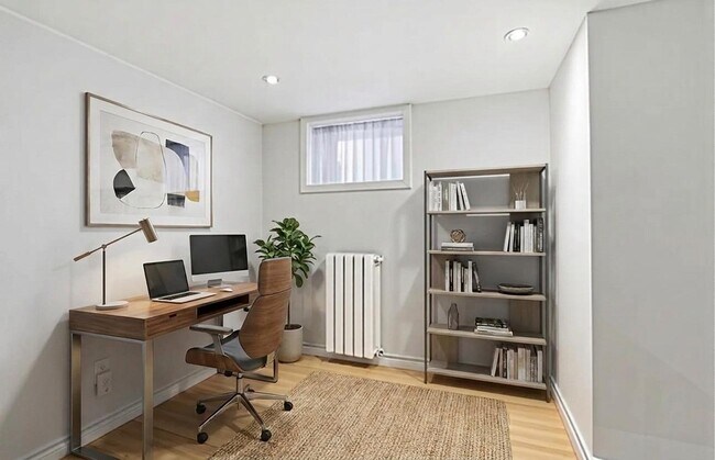 Photo du bâtiment - Spacious 1 bedroom in lower level of Victorian Home