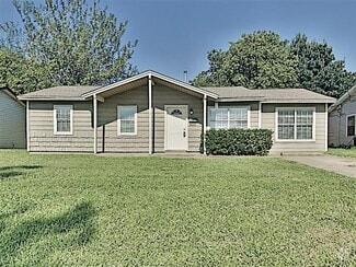Building Photo - 805 Aransas Dr