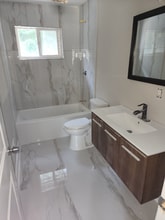 Building Photo - 390 W Lake Ave NW