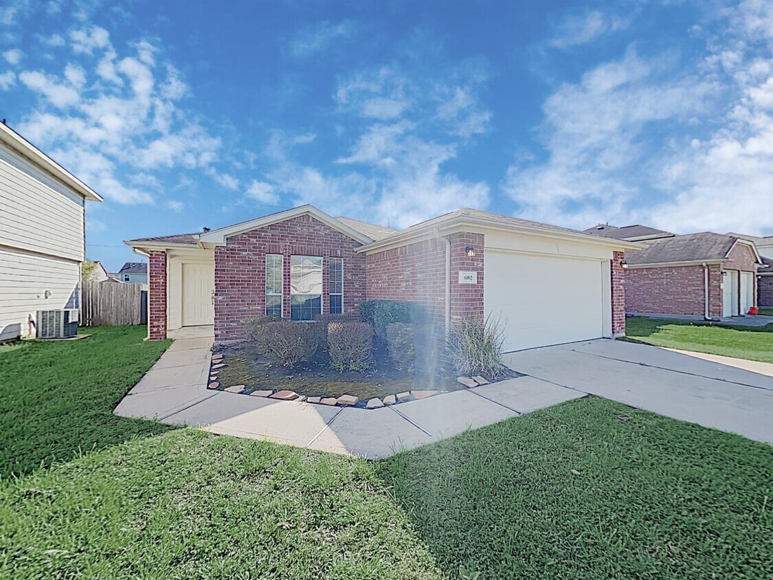 Primary Photo - 6002 Deep South Dr