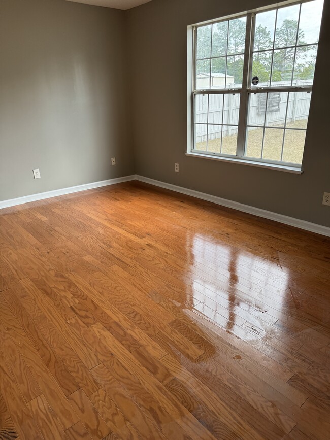 Building Photo - 244 Edinfield Ct