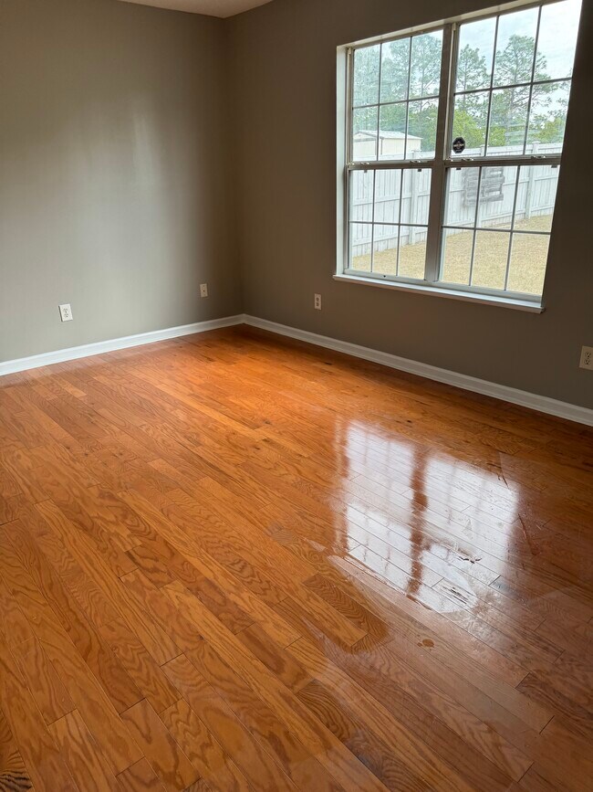 Foto del edificio - 244 Edinfield Ct