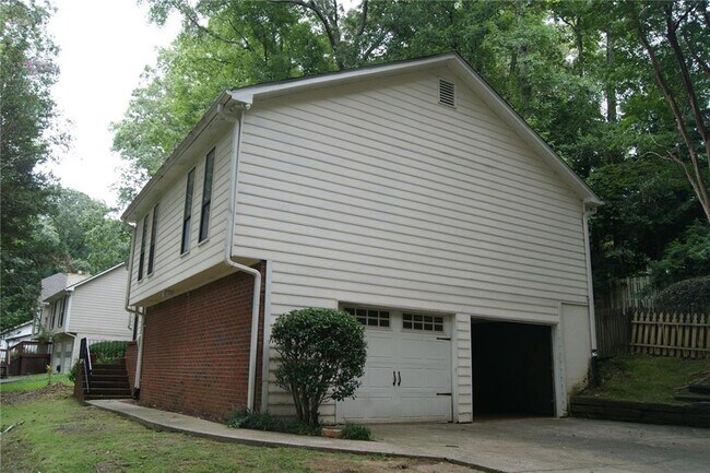 Foto del edificio - 4239 Glenforest Way