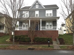 Building Photo - 15612 Waterfront Dr