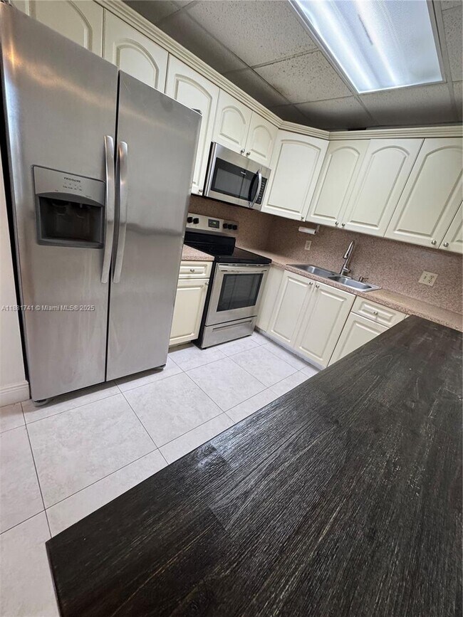 Foto del edificio - 13450 SW 3rd St