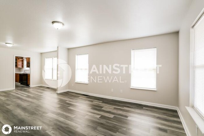 Foto del edificio - 312 Genoa Rd, Commercial Point, OH 43116
