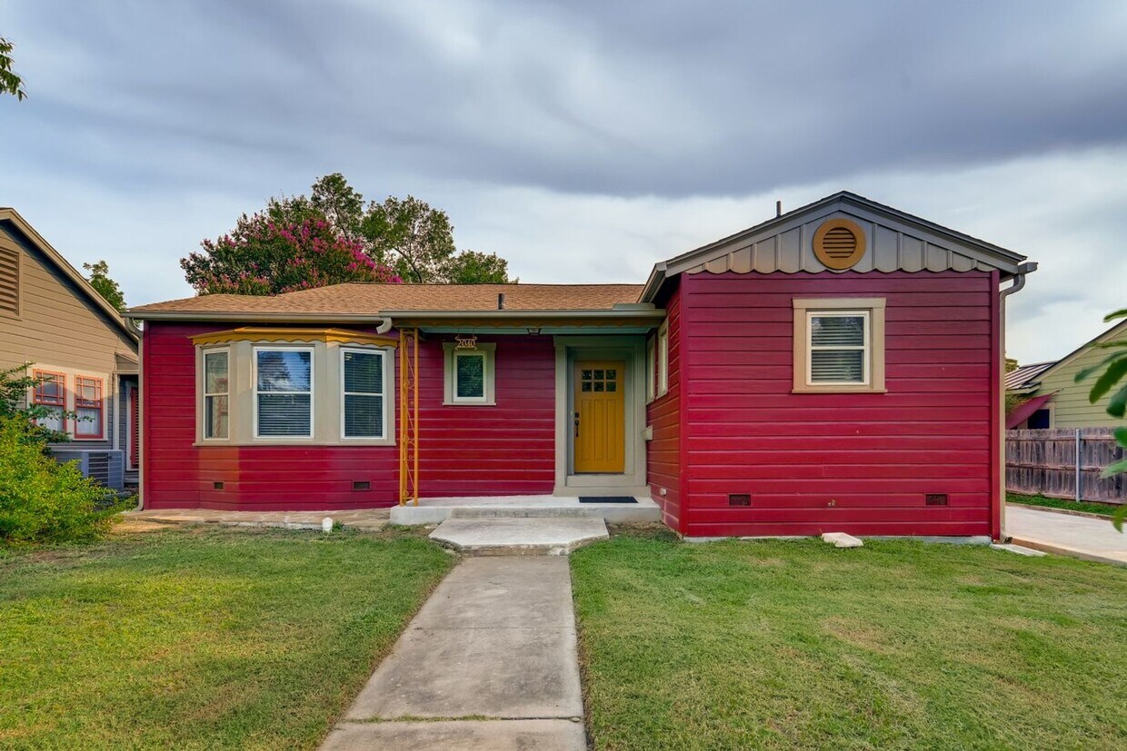 Foto principal - Minutes From Woodlawn Lake