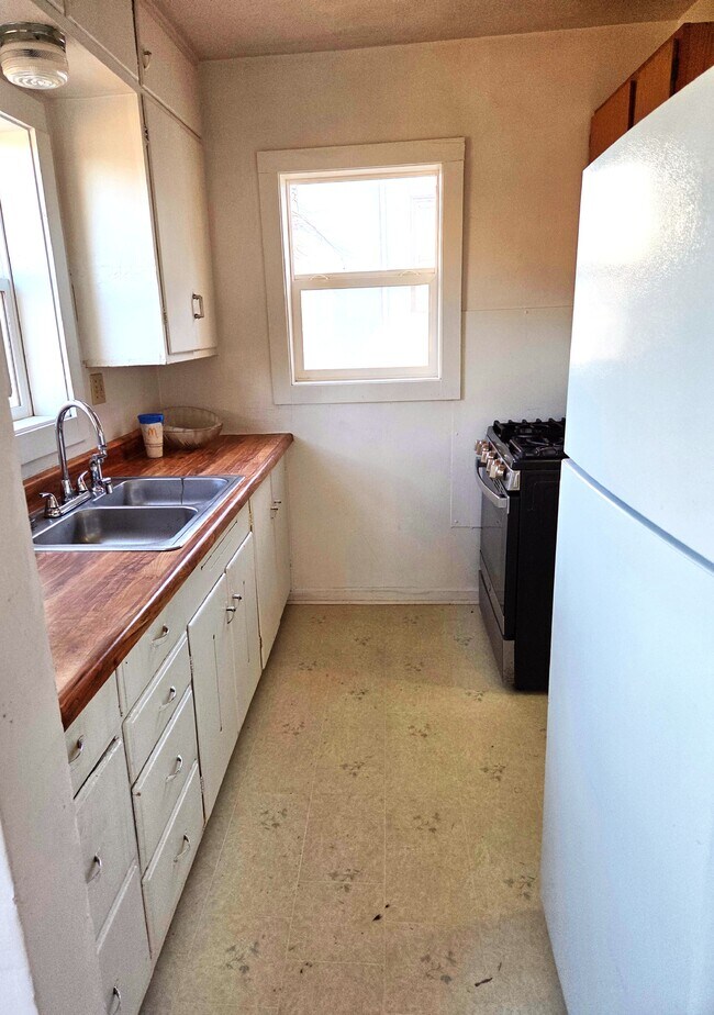 Foto del edificio - 933 Custer Ave