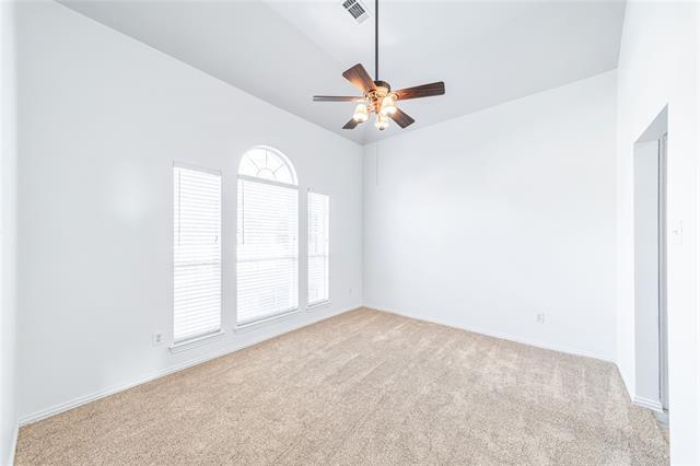 Foto del edificio - 3200 Heatherbrook Dr