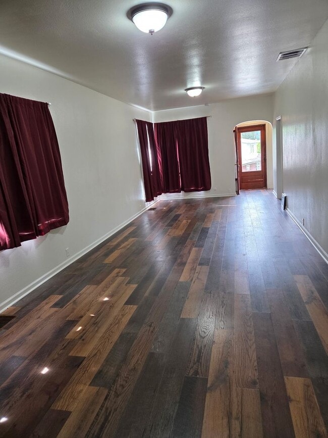 Building Photo - Spacious 4-Bedroom Home in the Heart of Kellogg