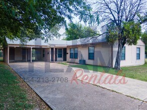 Building Photo - 2007 Elkins Ave