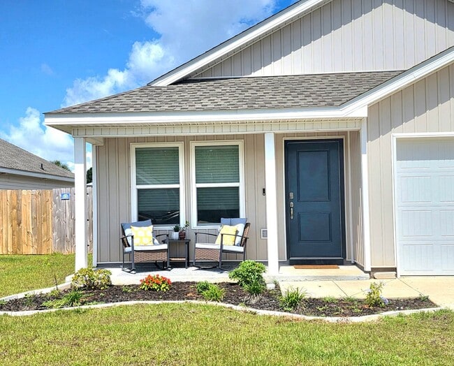 Building Photo - 4639 Carlstrom Ln