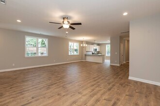 Building Photo - 248 W Vance St