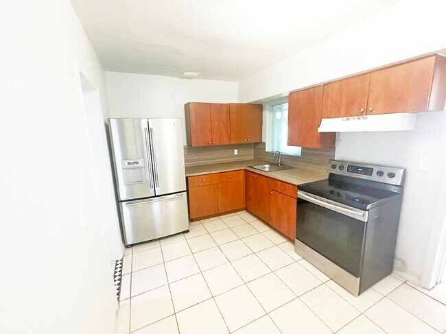 Building Photo - 15310 NW 31st Ave