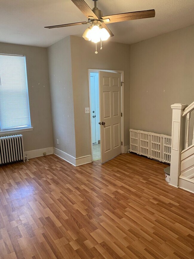 Building Photo - Recently Renovated 3BR/2BA Home in Germant...