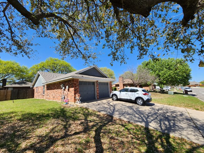 Foto del edificio - 3325 Evers Pkwy