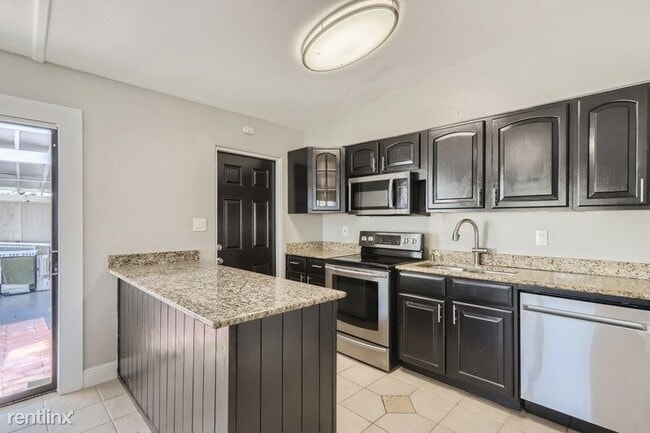 Building Photo - 3 br, 2 bath House - 1852 Brando Drive