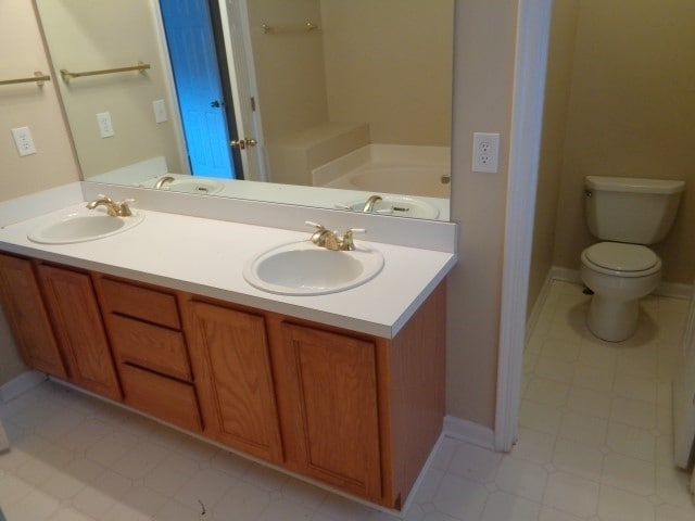 Foto del edificio - 5430 Harris Creek Dr