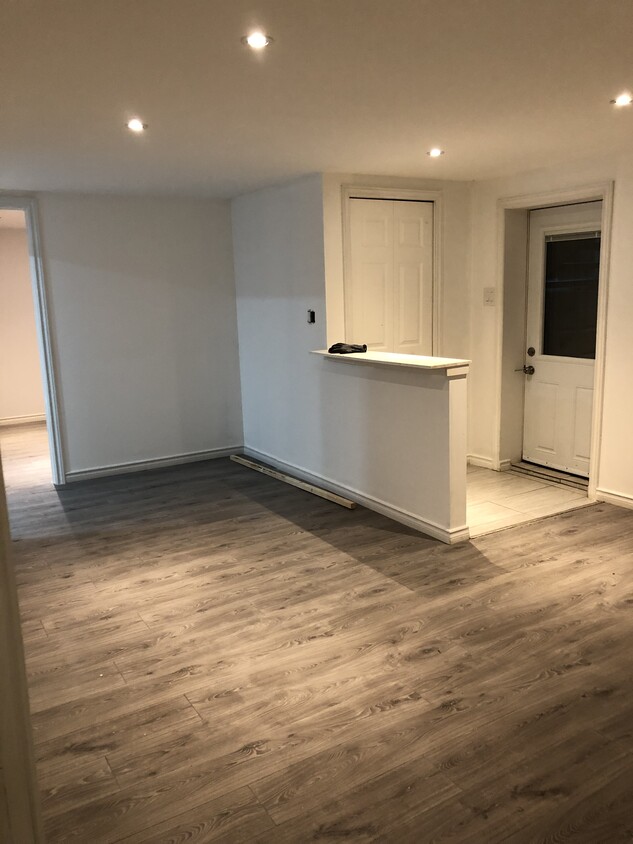 main separate entrance (night time) - 2 Heathcote Av