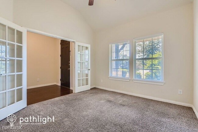 Building Photo - 11621 Yarmouth Ln UNIT