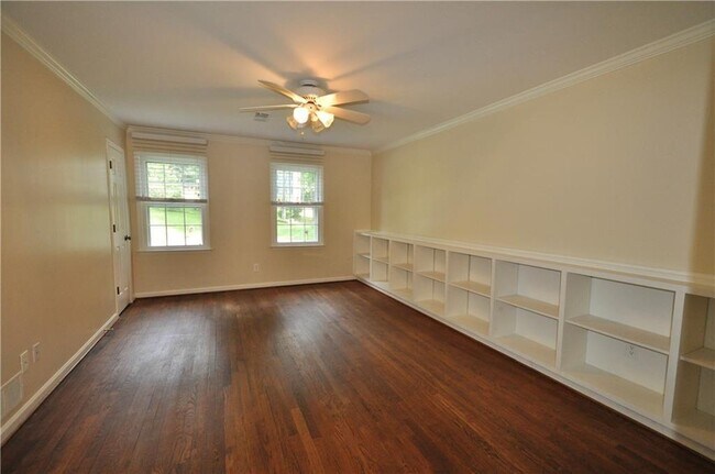 Foto del edificio - 4330 Blackland Way