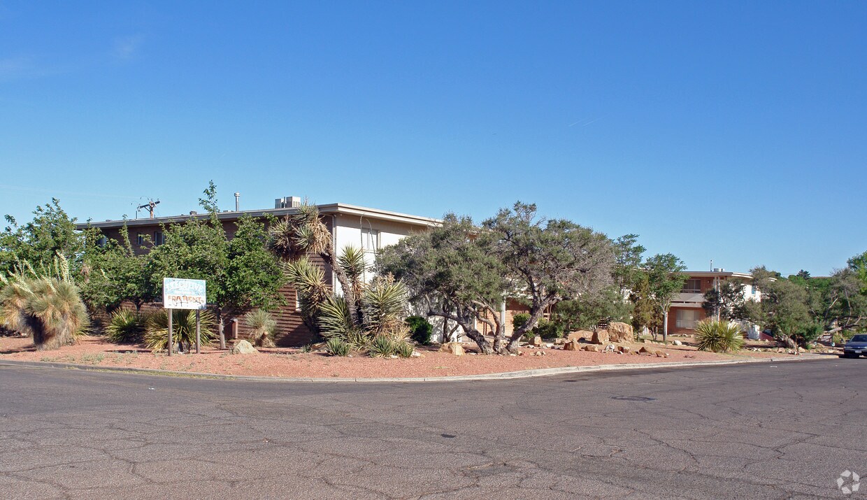 Foto principal - 4141 Krupp Dr