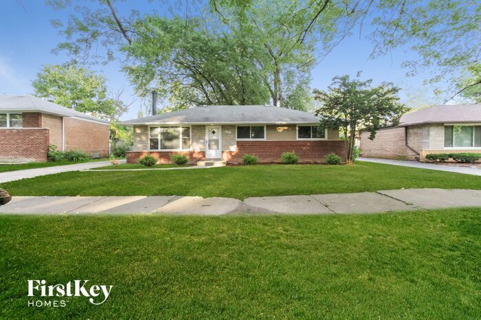 Primary Photo - 21315 Tower Ave