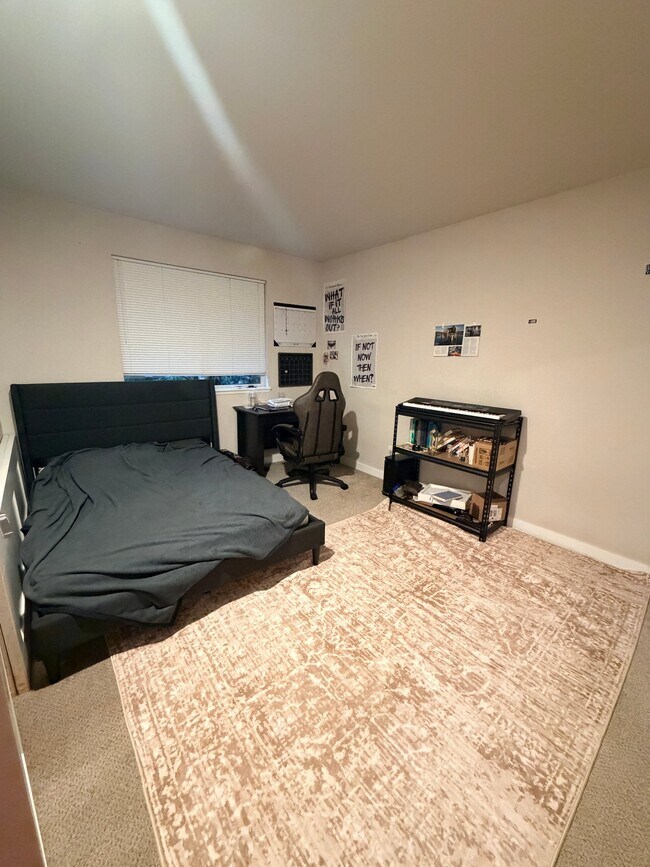 Foto del edificio - 7003-7151 151st Ave NE